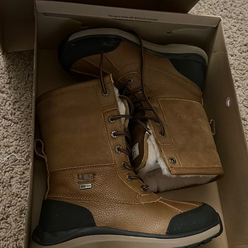 Waterproof UGG ADIRONDACK BOOT chestnut color